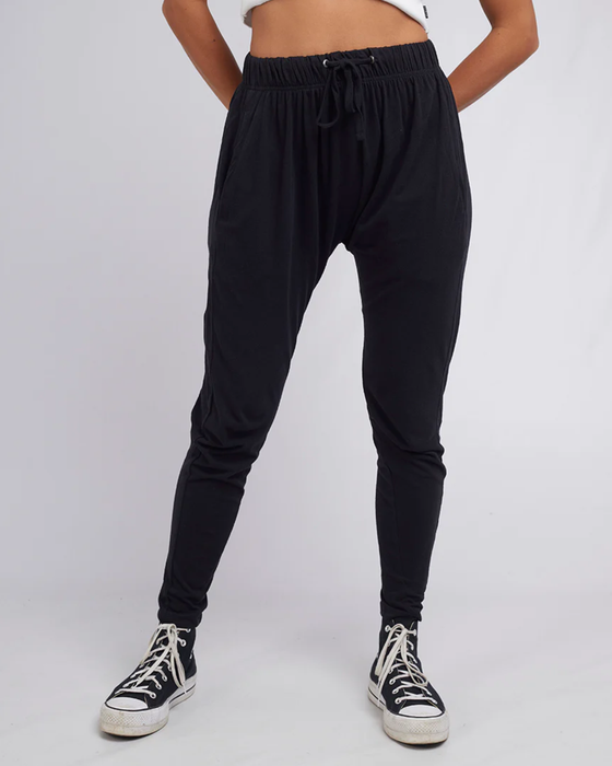 Silent Theory Slouch Pant - Black