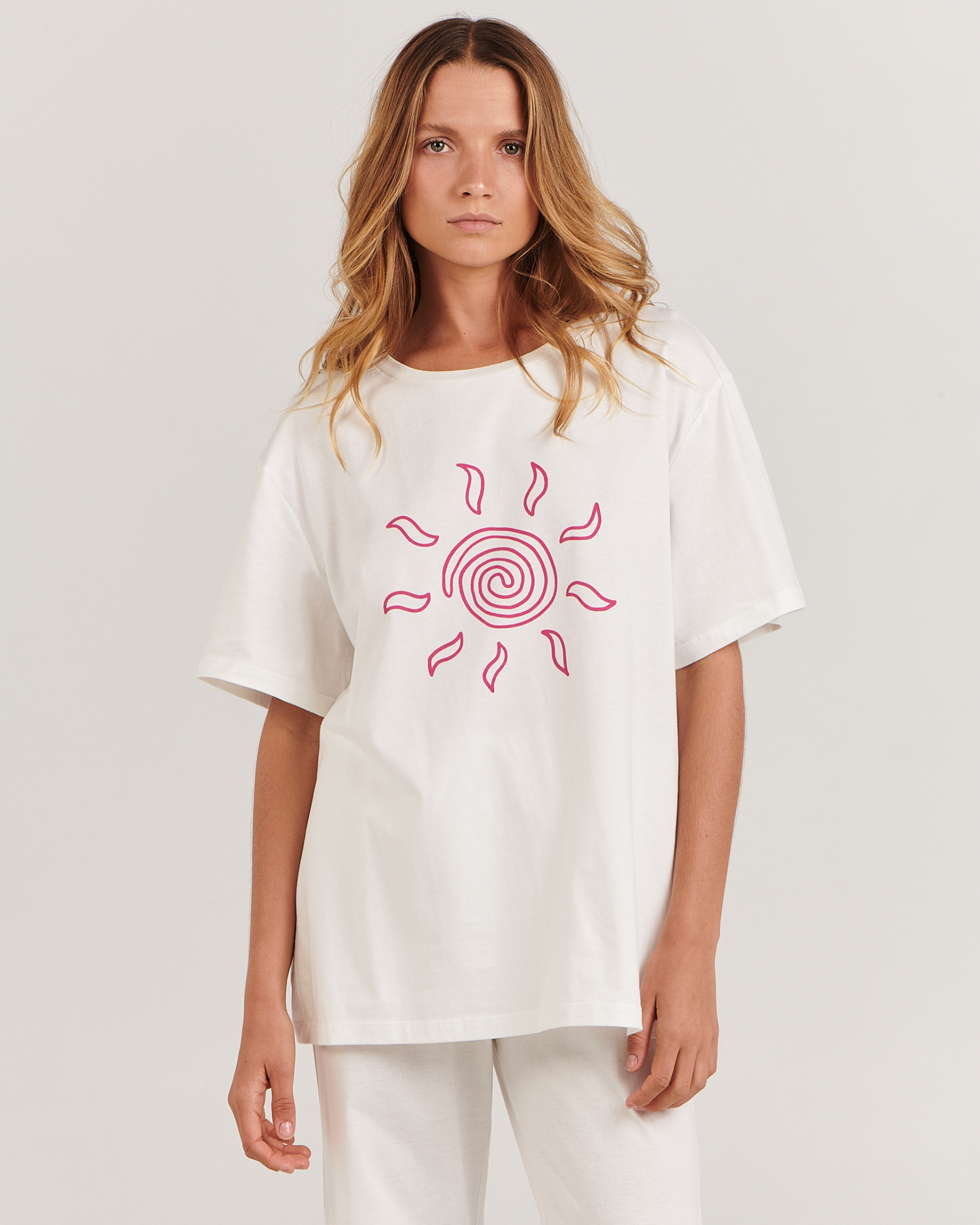 Charlie Holiday Swirl Sun Boyfriend T-Shirt - Pink White