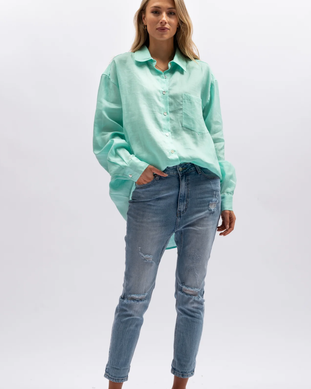 We Are The Others The The Boyfriend Jeans - Light Blue Wash